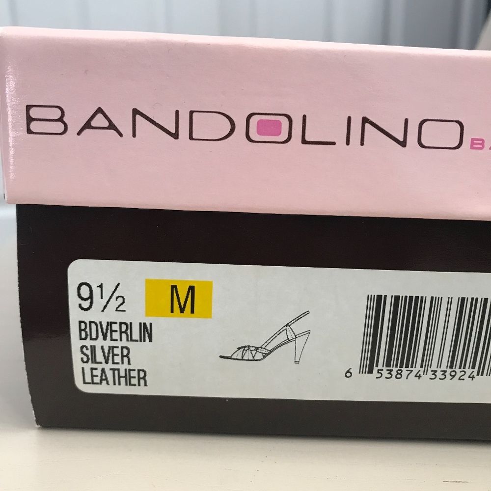 Bandolino | Silver Metallic Heels - Picture 8 of 8